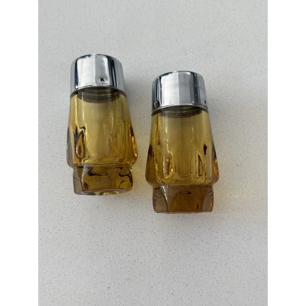 Vintage MCM Amber Glass Salt & Pepper Shakers Metal Lids‎ Farmhouse Retro